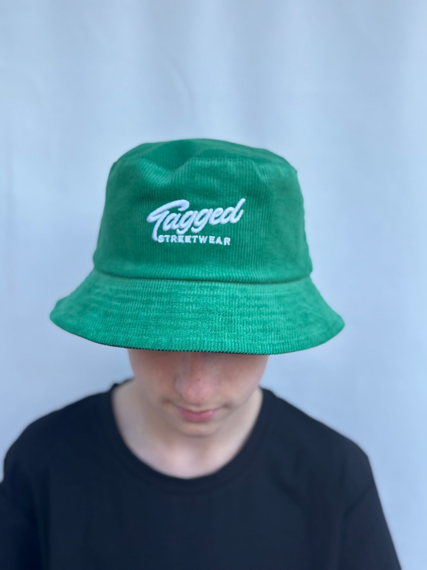 Reversible bucket hat